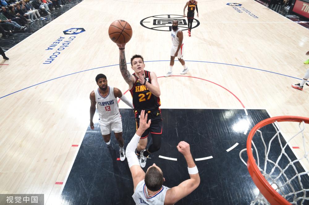 附近接到队 附近接到队